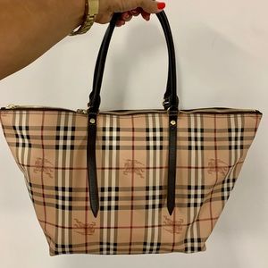 **SOLD**Authentic Burberry large tote bag